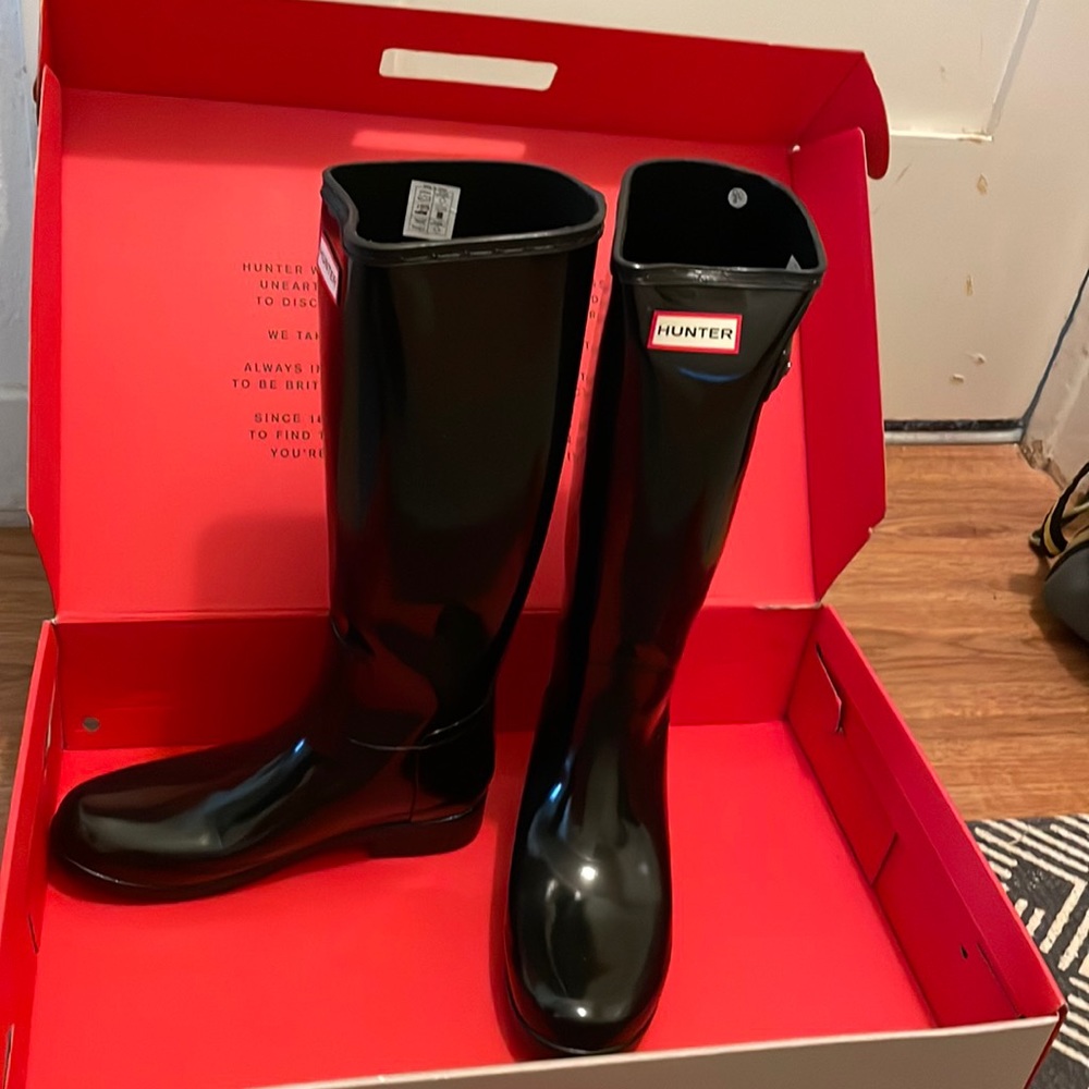 Hunter rain boots - barely used